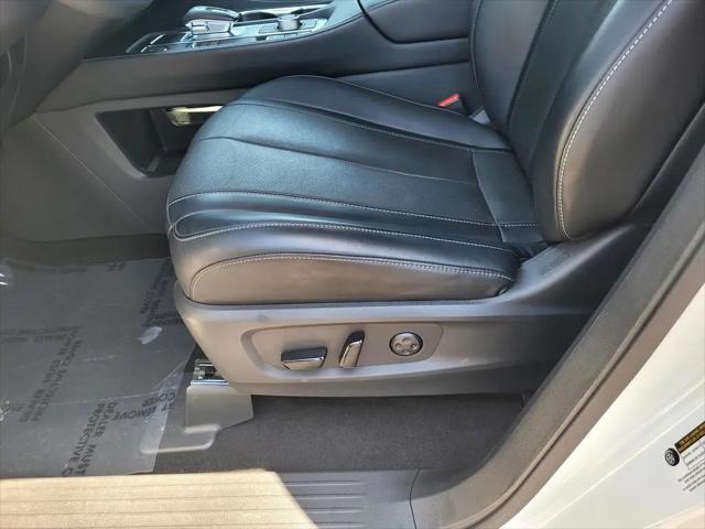 2023 INFINITI QX60 LUXE AWD