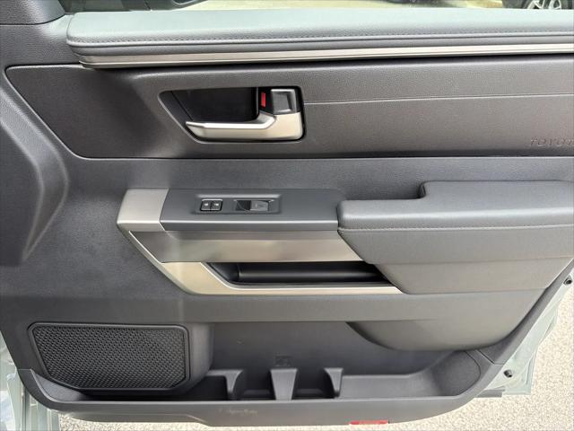 2026 Toyota Tundra SR5 CrewMax 5.5' Bed