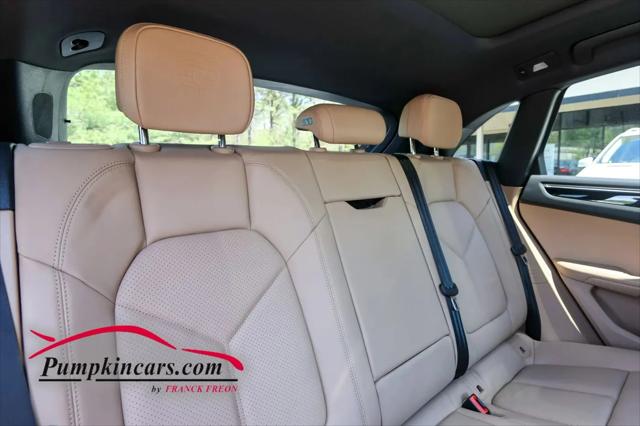 2023 Porsche Macan T