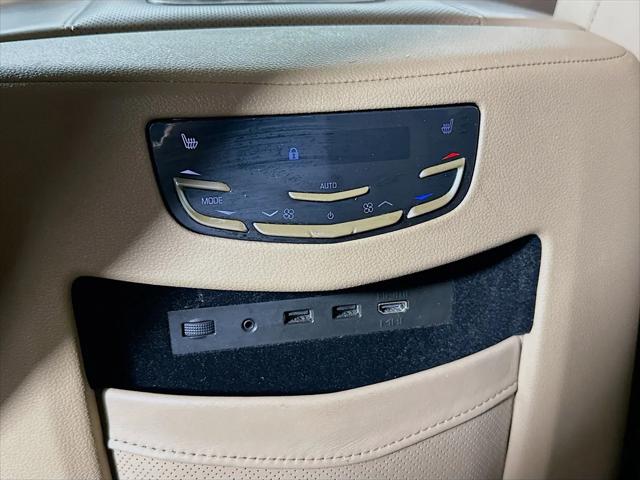 2019 Cadillac Escalade Platinum