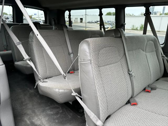 2016 Chevrolet Express LT