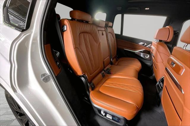 2027 BMW X7 M60i