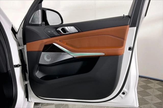 2027 BMW X7 M60i