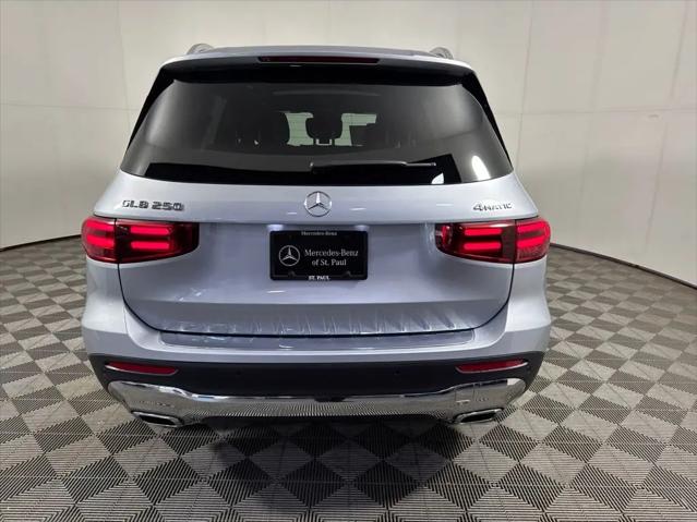 2026 Mercedes-Benz GLB 4MATIC