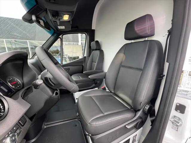 2025 Mercedes-Benz Sprinter 2500 Standard Roof 4-Cyl Diesel HO