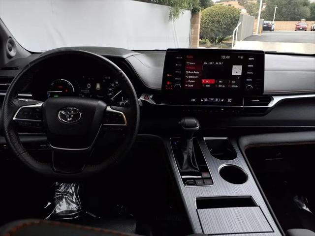 2024 Toyota Sienna XSE