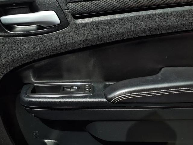 2016 Chrysler 300 300S