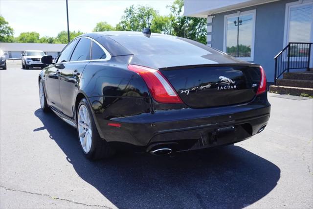 2016 Jaguar XJ R-Sport