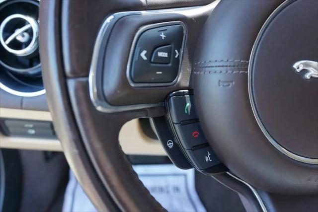 2016 Jaguar XJ R-Sport