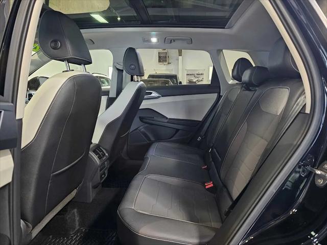 2025 Volkswagen Taos 1.5T SE