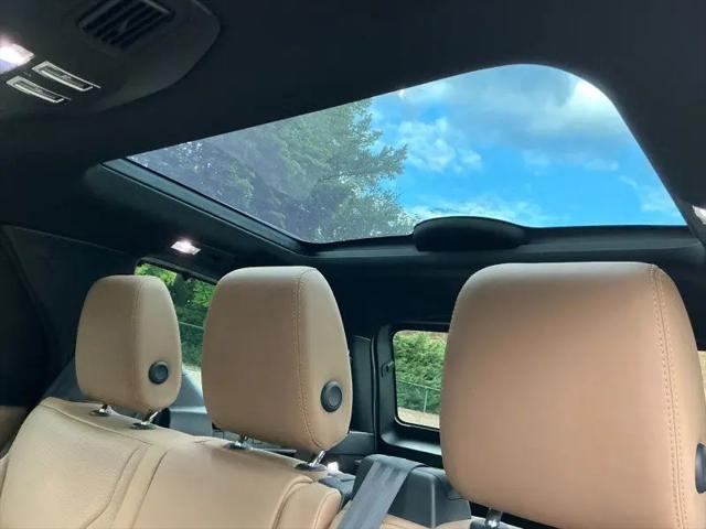 2023 Land Rover Discovery P360 S R-Dynamic