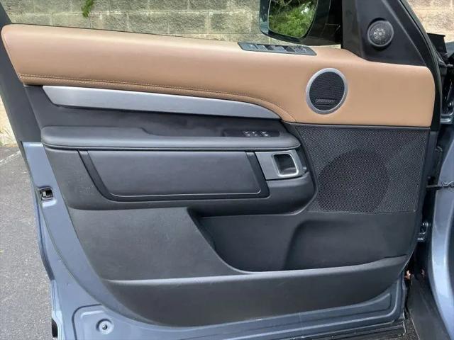 2023 Land Rover Discovery P360 S R-Dynamic
