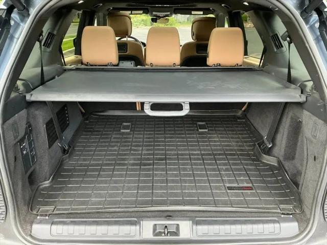 2023 Land Rover Discovery P360 S R-Dynamic
