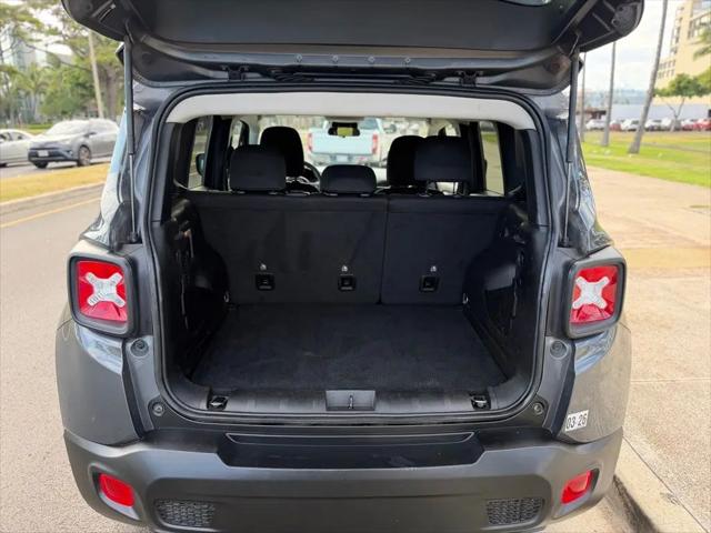 2023 Jeep Renegade Latitude 4x4