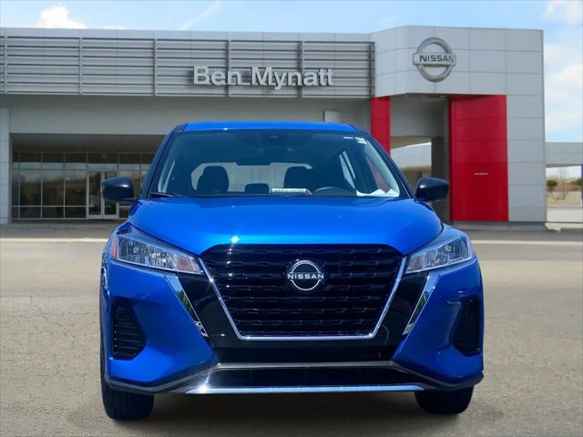 2025 Nissan Kicks S