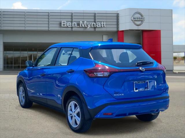 2025 Nissan Kicks S