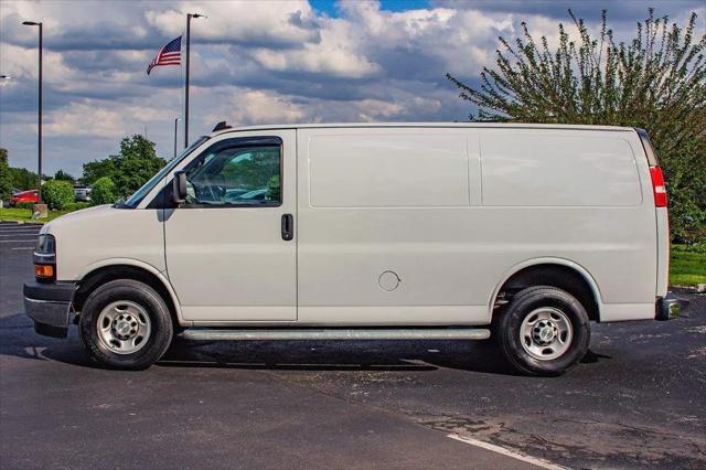 2022 Chevrolet Express Cargo Van RWD 2500 Regular Wheelbase WT