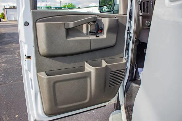 2022 Chevrolet Express Cargo Van RWD 2500 Regular Wheelbase WT