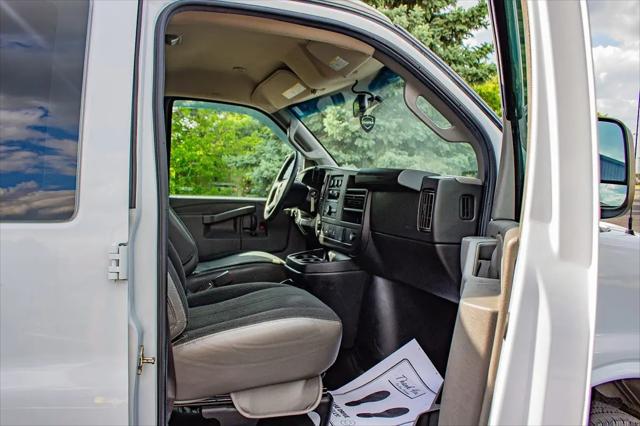 2022 Chevrolet Express Cargo Van RWD 2500 Regular Wheelbase WT