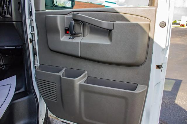 2022 Chevrolet Express Cargo Van RWD 2500 Regular Wheelbase WT