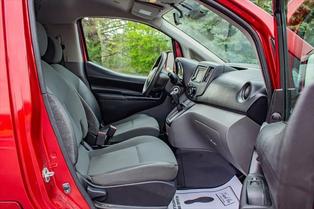 2017 Nissan NV200 SV