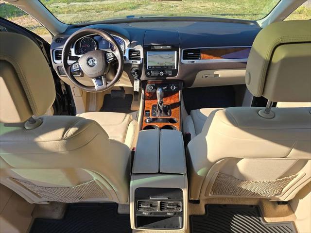 2013 Volkswagen Touareg TDI Lux