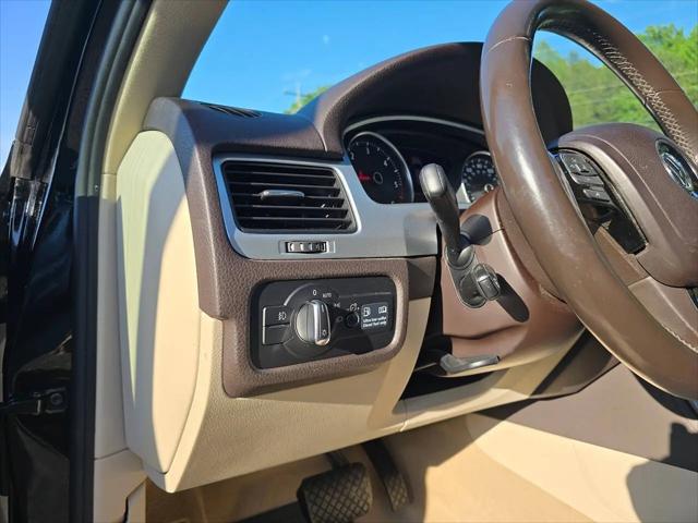 2013 Volkswagen Touareg TDI Lux