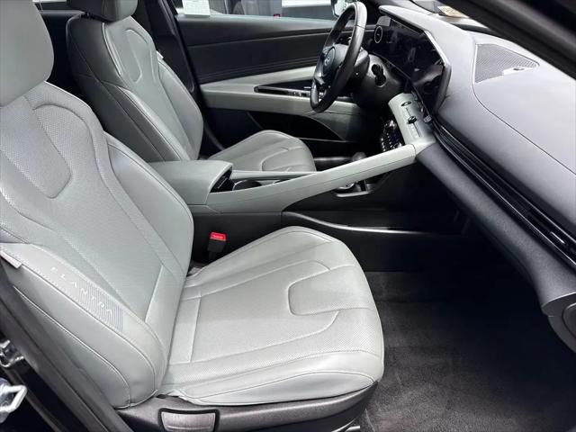 2025 Hyundai Elantra Hybrid Limited