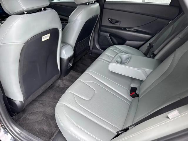 2025 Hyundai Elantra Hybrid Limited