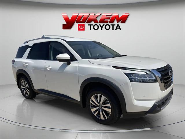 2022 Nissan Pathfinder SL 2WD