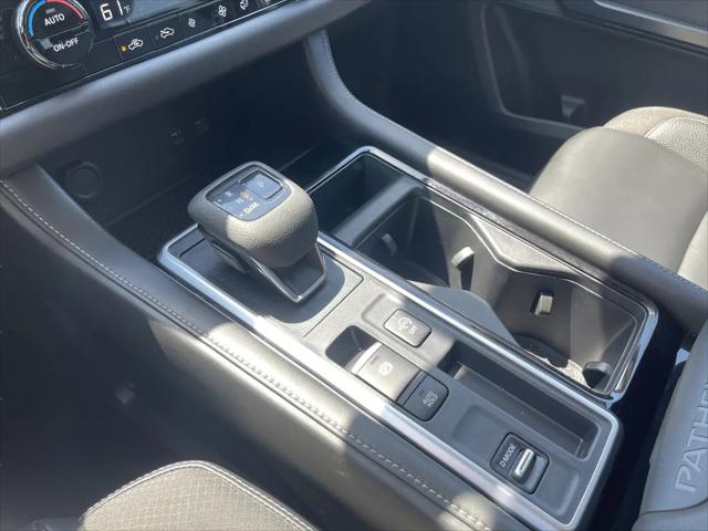 2022 Nissan Pathfinder SL 2WD