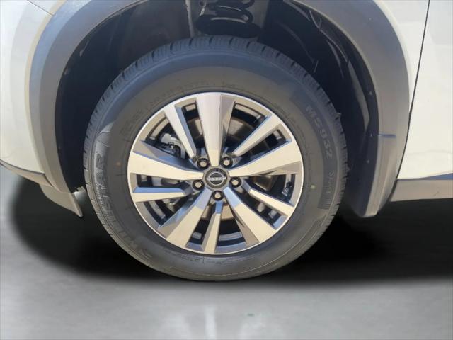 2022 Nissan Pathfinder SL 2WD