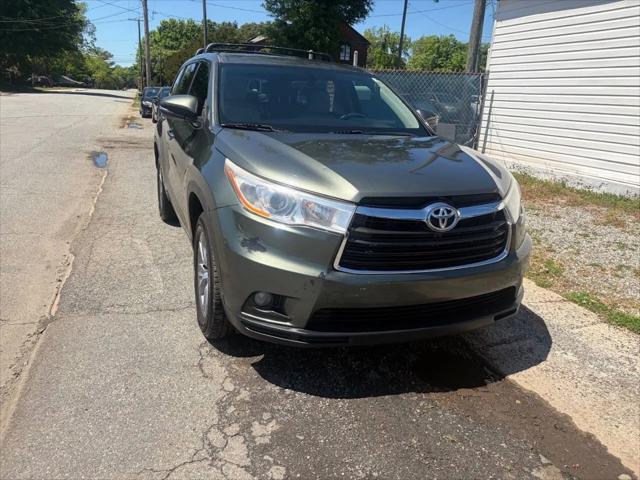 2016 Toyota Highlander LE V6