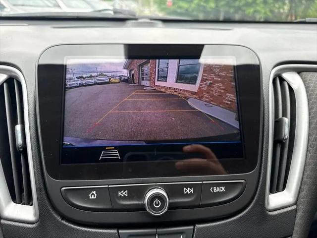 2020 Chevrolet Malibu FWD 1FL