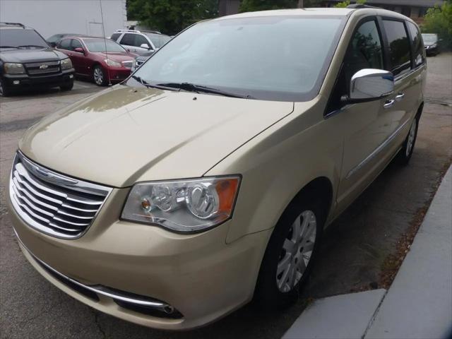 2011 Chrysler Town & Country Touring-L