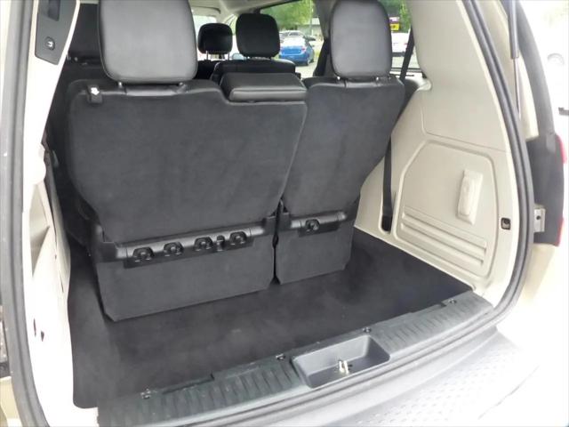 2011 Chrysler Town & Country Touring-L