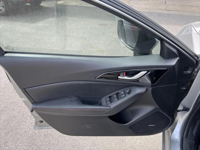 2016 Mazda Mazda3 i Grand Touring