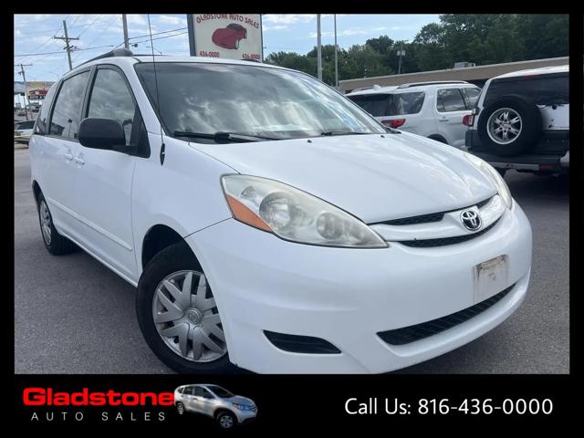 2009 Toyota Sienna LE for sale in Gladstone, MO
