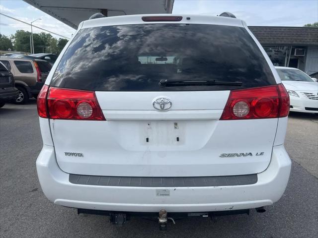 2009 Toyota Sienna LE