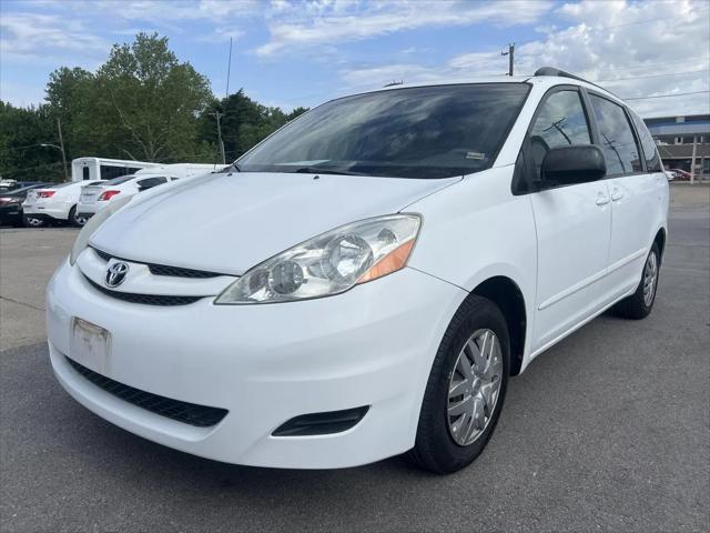 2009 Toyota Sienna LE