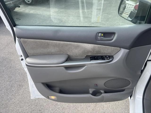 2009 Toyota Sienna LE