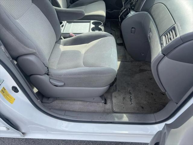 2009 Toyota Sienna LE