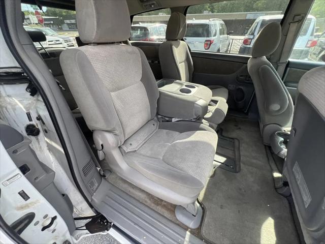 2009 Toyota Sienna LE