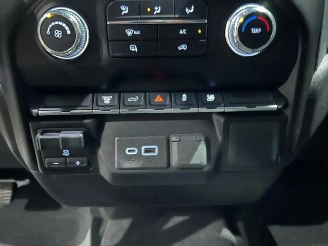 2023 GMC Sierra 3500HD 4WD Crew Cab Long Bed SLE