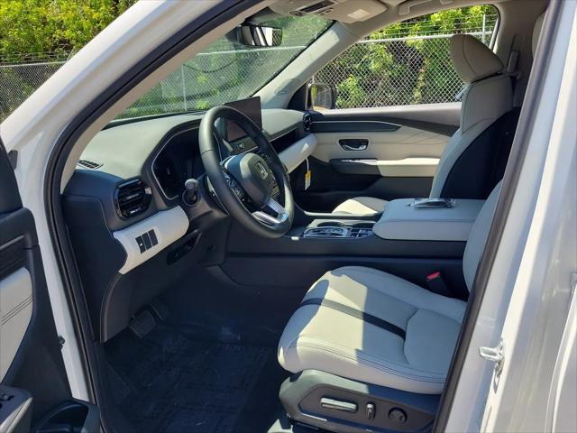 2026 Honda Pilot Touring Blackout