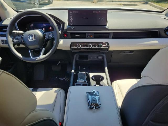 2026 Honda Pilot Touring Blackout