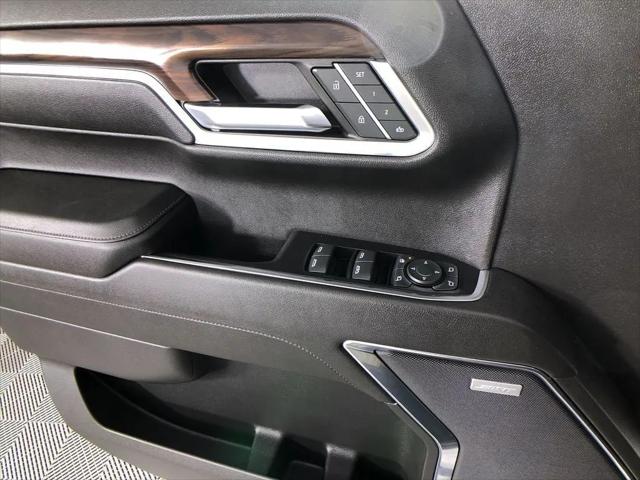 2023 GMC Sierra 1500 4WD Crew Cab Short Box SLT