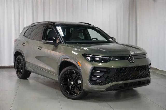 2026 Volkswagen Tiguan SE R-Line Black