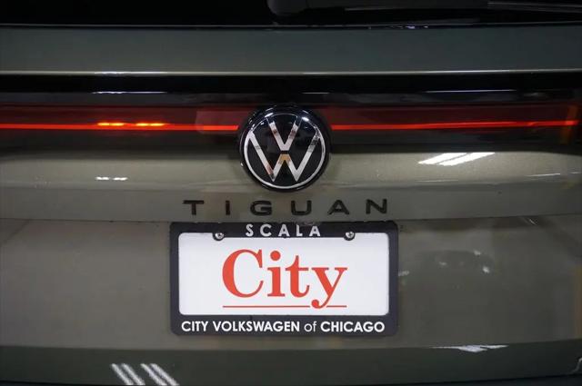 2026 Volkswagen Tiguan SE R-Line Black