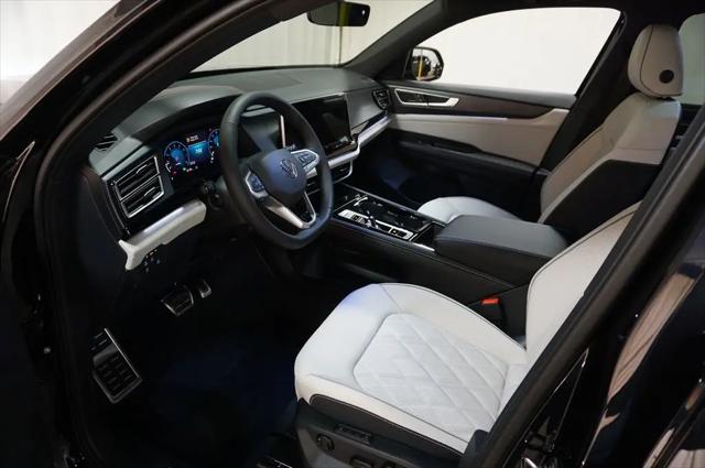2026 Volkswagen Atlas Cross Sport SEL Premium R-Line